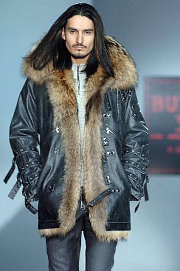 Меха на Неделе моды в Москве сезона осень-зима 2004-2005